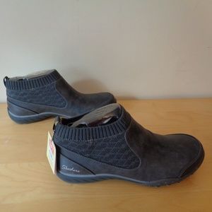 skechers women's breathe easy declare sneaker